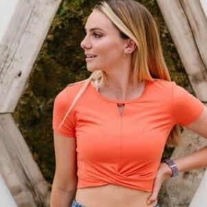 Zyia Go To Crop Top Medium